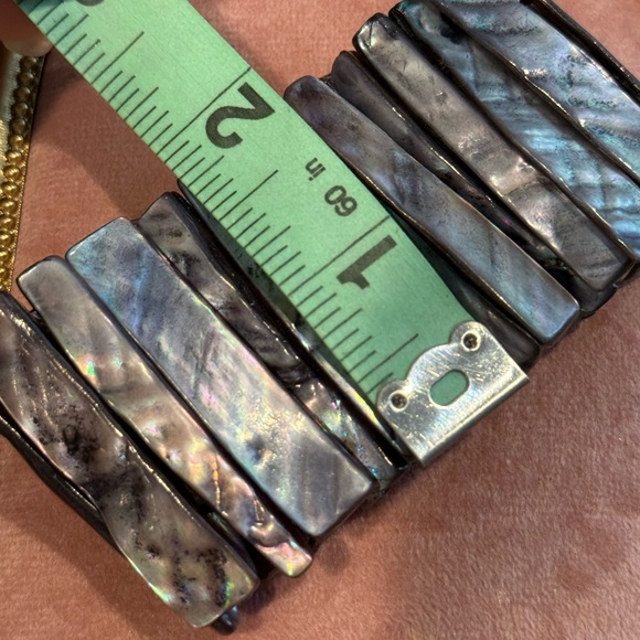 Wide Purple Iridescent Shell Stretch Bracelet One Size Fits Most - Picture 4 of 4